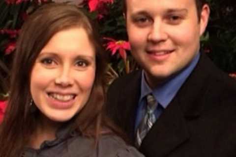 Josh Duggar slammed for posting ‘suggestive’ video of girl shoving a banana in her mouth before his ..