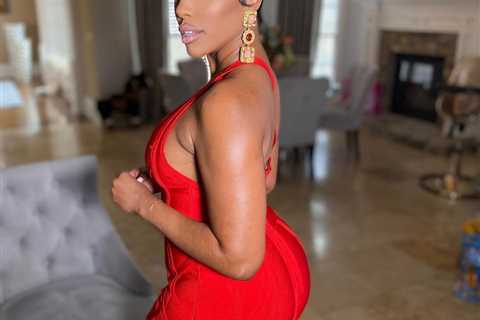 RHOA’s Porsha Williams tells troll to ‘kiss her a**’ after she’s slammed for engagement to friend..