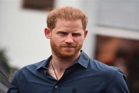 Meghan Markle ‘encouraged “angry” Harry to get therapy after seeing him “hurting” – &amp; he says..