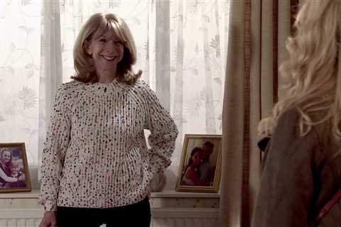 Coronation Street spoilers: Gail Platt caught stealing Natasha Blakeman’s necklace