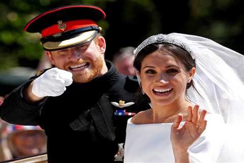 Prince Harry reveals he &amp; Meghan met secretly in SUPERMARKET &amp; ‘pretended they didn’t know..