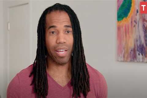 Seeking Sister Wife’s Dimitri Snowden demanded wives be NAKED at all times &amp; ‘pushed threesomes,..