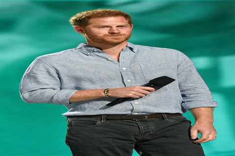 Prince Harry warns Joe Rogan to ‘watch what comes out of his mouth’ after host said young people..