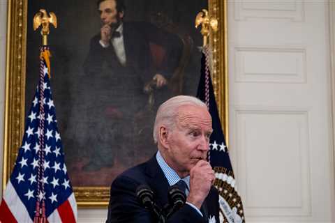 Beneath Joe Biden’s Folksy Demeanor, a Short Fuse and an Obsession With Details