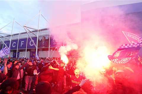 Watch Leicester heroes belt out Sweet Caroline in dressing room as jubilant fans gather at King..