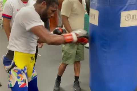 Watch Floyd Mayweather show off skills in training for Logan Paul fight after legend announces new..