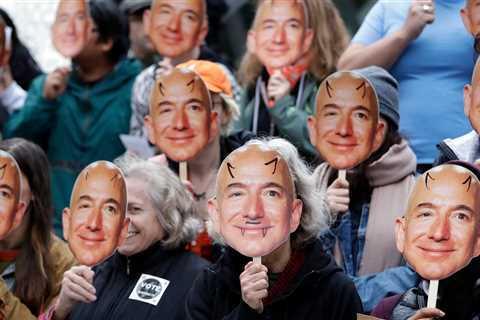 Amazon indefinitely extends a moratorium on the police use of its facial recognition software.