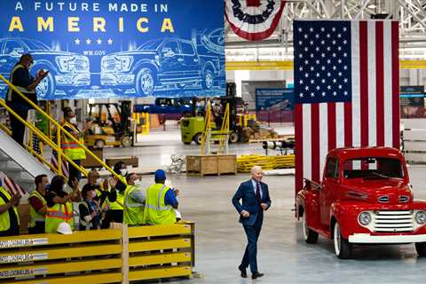 Electric Pickups Could Make or Break Biden’s Infrastructure Plans