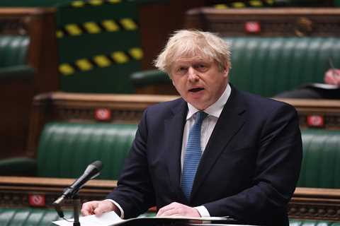 Boris Johnson faces PMQs showdown at midday TODAY over holiday chaos as Brits given confusing..
