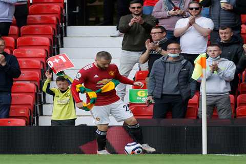 Luke Shaw defends Man Utd fan who threw green and gold scarf towards him during Fulham draw and..
