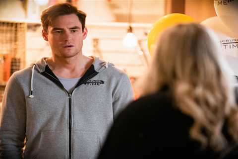 EastEnders spoilers: Linda Carter forgives Sharon Watts with touching piece of advice