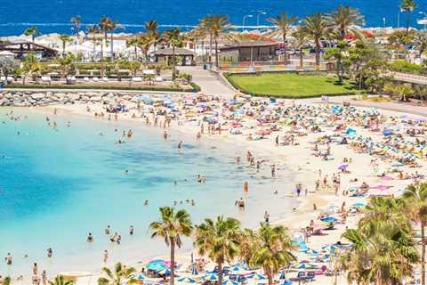 Spain allows Brit holidaymakers to return from Monday despite country still being on UK amber list