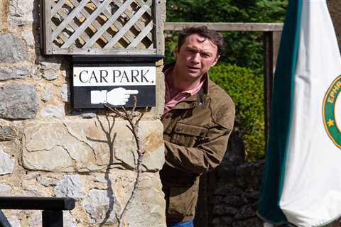 Emmerdale spoilers: Liam Cavanagh tries to rush his wedding to Leyla Harding as ex Bernice..