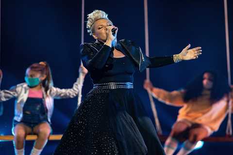 What time is the Billboard Music Awards 2021 and how can I watch live?