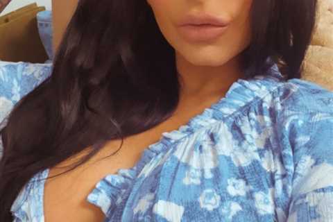 Jersey Shore’s Angelina Pivarnick nearly slips out of top after telling fans ‘I’ve been feeling..