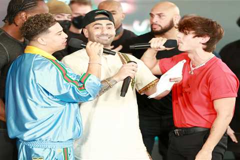 YouTubers vs TikTokers boxing press conference erupts as Bryce Hall &amp; Austin McBroom follow..