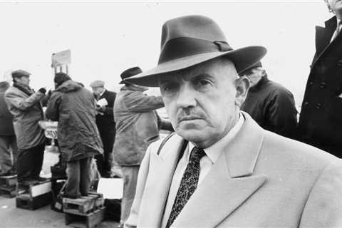 How racing’s cleverest punter Barney Curley – who was also a priest – stung bookies for millions..