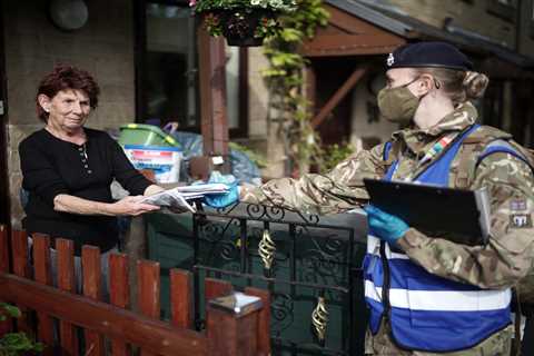 Confusion as Government tells Brits not to travel in &amp; out of 8 Indian Covid hotspots – but..