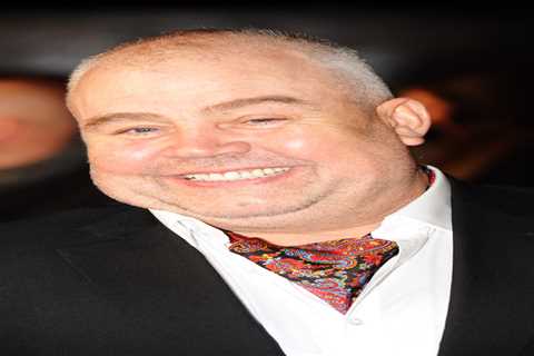 EastEnders star Cliff Parisi reveals he had his appendix removed after faking illness