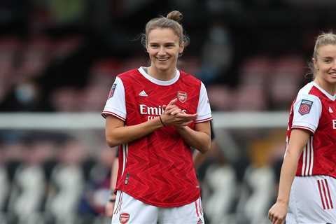 Arsenal in talks to swap WSL goal machine Vivianne Miedema for Lyon star Nikita Parris