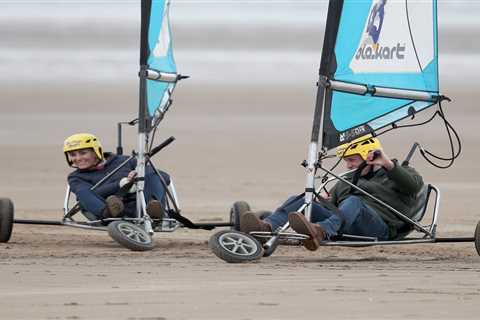 Kate Middleton and Prince William hit the beach as they return to St Andrews where they first met..