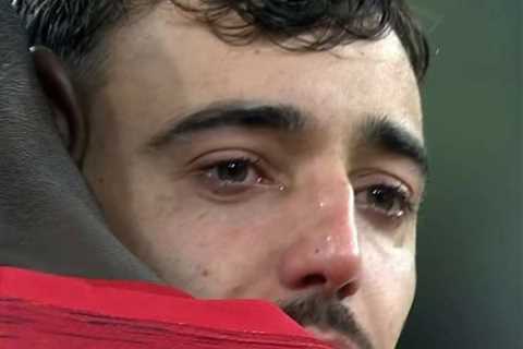 Bruno Fernandes breaks down in tears after Villarreal loss as Man Utd icon Paul Scholes slams stars ..