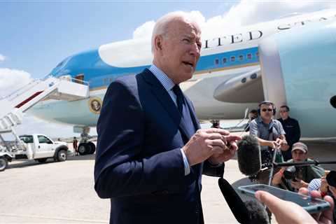 Biden’s Budget Sees Low Inflation, Rising Debt and Slow Economic Growth