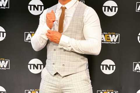 Anthony Joshua and Tyson Fury warned fans are deserting boxing for UFC in droves by AEW star..