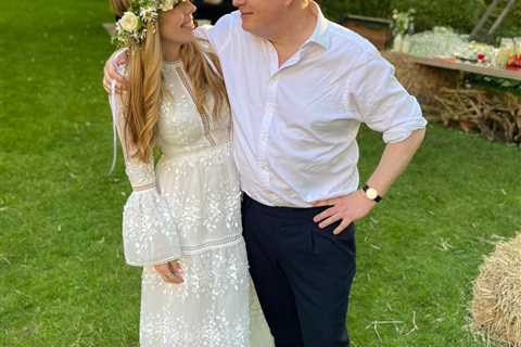 Boris Johnson DID pay for his own wedding to Carrie Symonds after row over Downing Street flat..