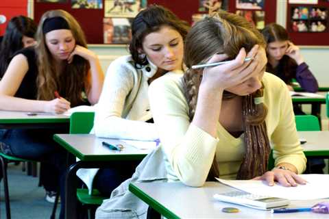 Sixth form students can repeat their final year to make up for missed class caused by Covid chaos