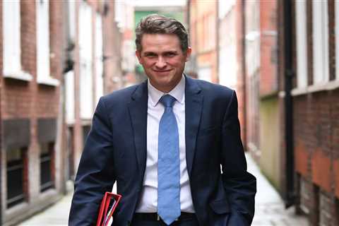 School day should be extended PERMANENTLY with extra classes and longer lunches after Covid, Gavin..