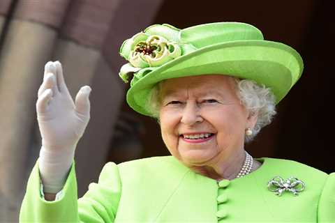 Brits to get extra Bank Holiday in 4-day Platinum Jubilee bonanza to celebrate Queen’s 70 years on..