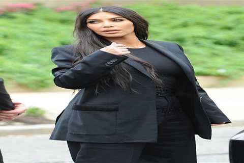 Kim Kardashian in fear after a ‘stalker threatened to break into her home &amp; KISS her’ if she..