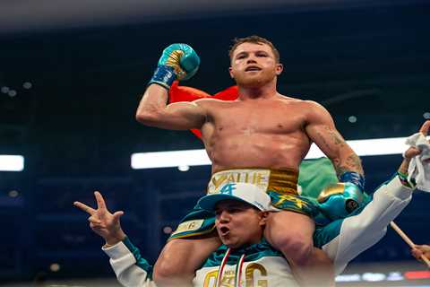 Raging Canelo Alvarez blasts back at Oscar De La Hoya in X-rated post after he points out three..