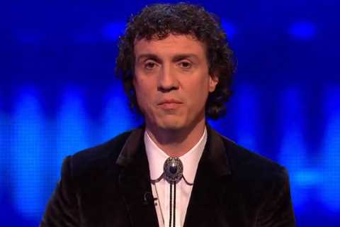 The Chase’s Darragh Ennis takes a swipe at ‘really bad’ contestant in shock outburst