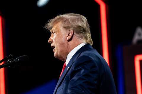At Once Diminished and Dominating, Trump Prepares for His Next Act