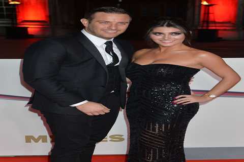 Towie’s Elliott Wright expecting second baby with wife Sadie after dad Eddie’s tragic death and..