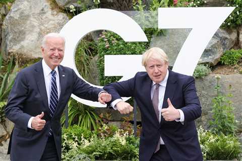 G7 leaders will enjoy informal barbecue complete with sea shanties and Red Arrows flypast