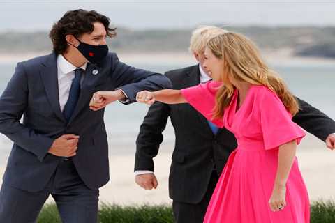 Boris Johnson and Carrie Symonds elbow bump world leaders on G7 beach as Jill Biden jokes it’s..