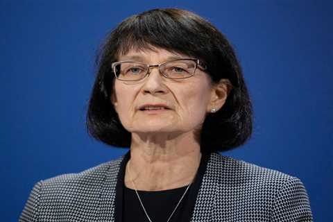 Rising Covid cases will only become problem if people start dying, top government scientist claims