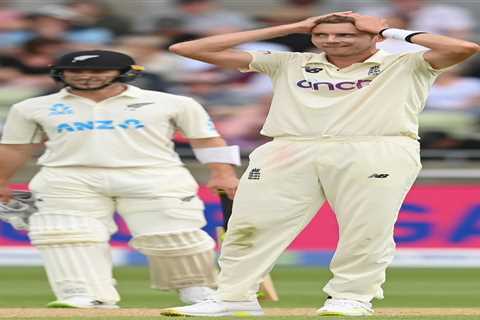 Stuart Broad at his emotional best but England struggle against dominant New Zealand