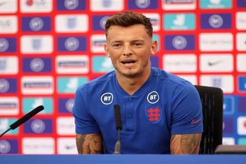 Arsenal eye Ben White transfer swoop with Brighton demanding £40m-plus fee for England defender