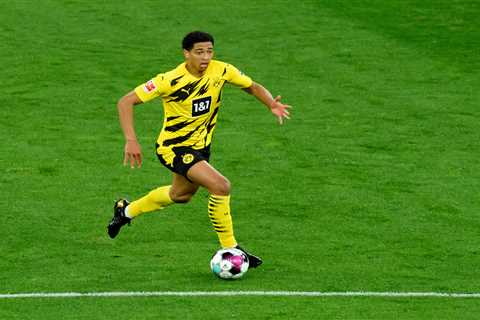 Chelsea transfer blow as Borussia Dortmund ‘will extend Jude Bellingham’s contract until 2025’..