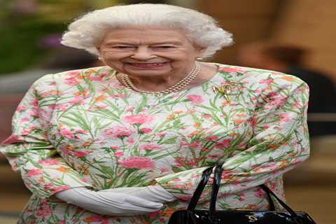 The Queen made a secret nod to Meghan and Harry at the G7 summit in Cornwall &amp; it was so subtle ..