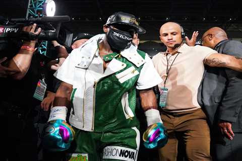Floyd Mayweather joins OnlyFans and vows to offer subscribers ‘never-before-seen content’ and..