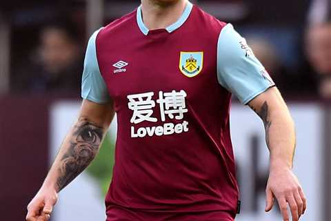 Burnley striker Ashley Barnes hit with £13k fine &amp; ban after drink-drive arrest