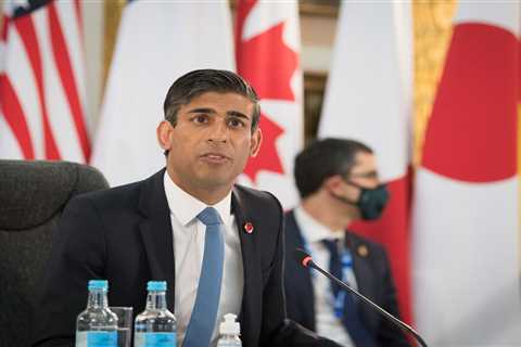 Chancellor Rishi Sunak aiming to build pool and gym next to £2m manor