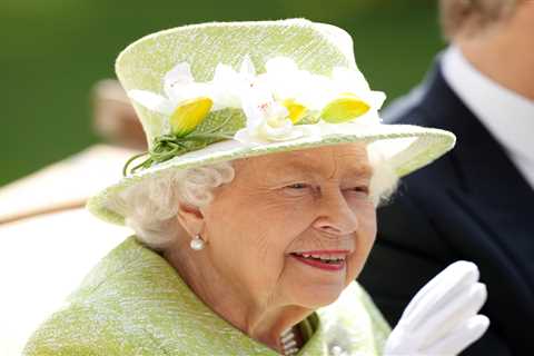What colour hat will The Queen wear at Royal Ascot? Bookies release odds for fan-favourite market..
