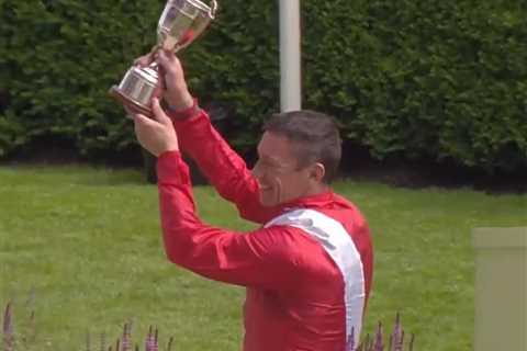 Watch Frankie Dettori drop Royal Ascot trophy for second straight day to leave punters in stitches..