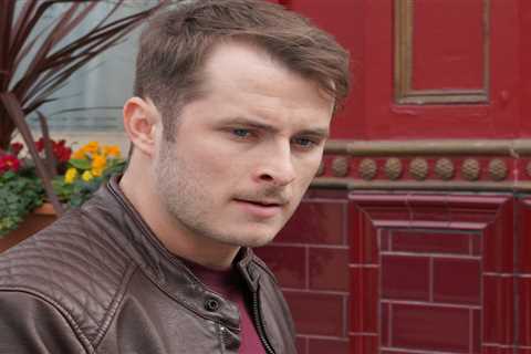 Who is Max Bowden’s ex girlfriend Danielle McCarney?